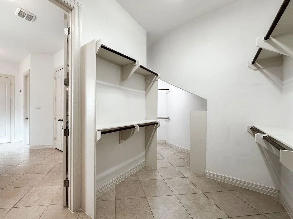 Photo of 14 Spincaster Dr