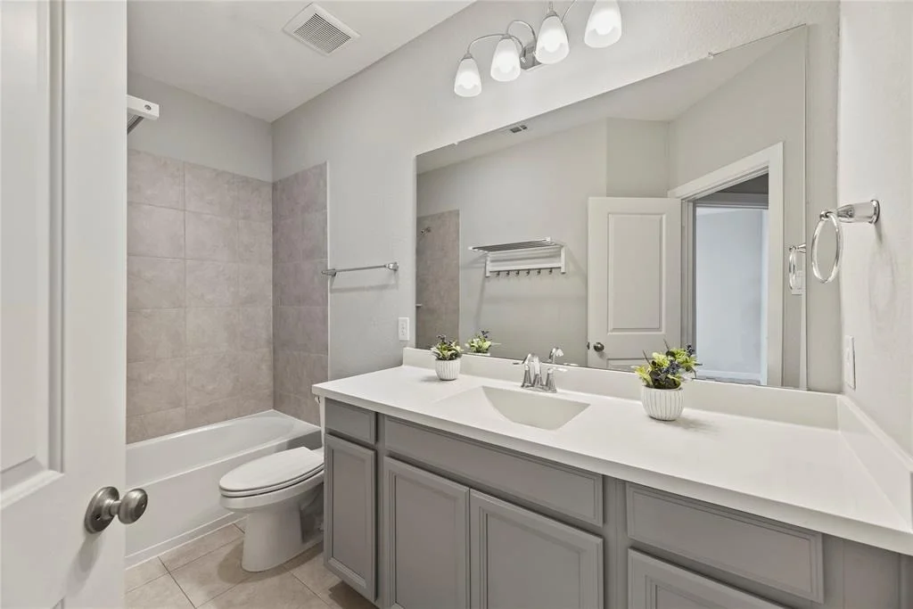 Photo of 10919 Crestwood Point Circle