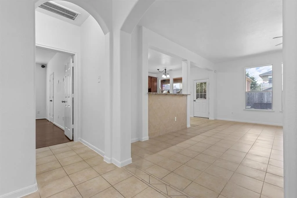 Photo of 1923 Vale Haven Drive
