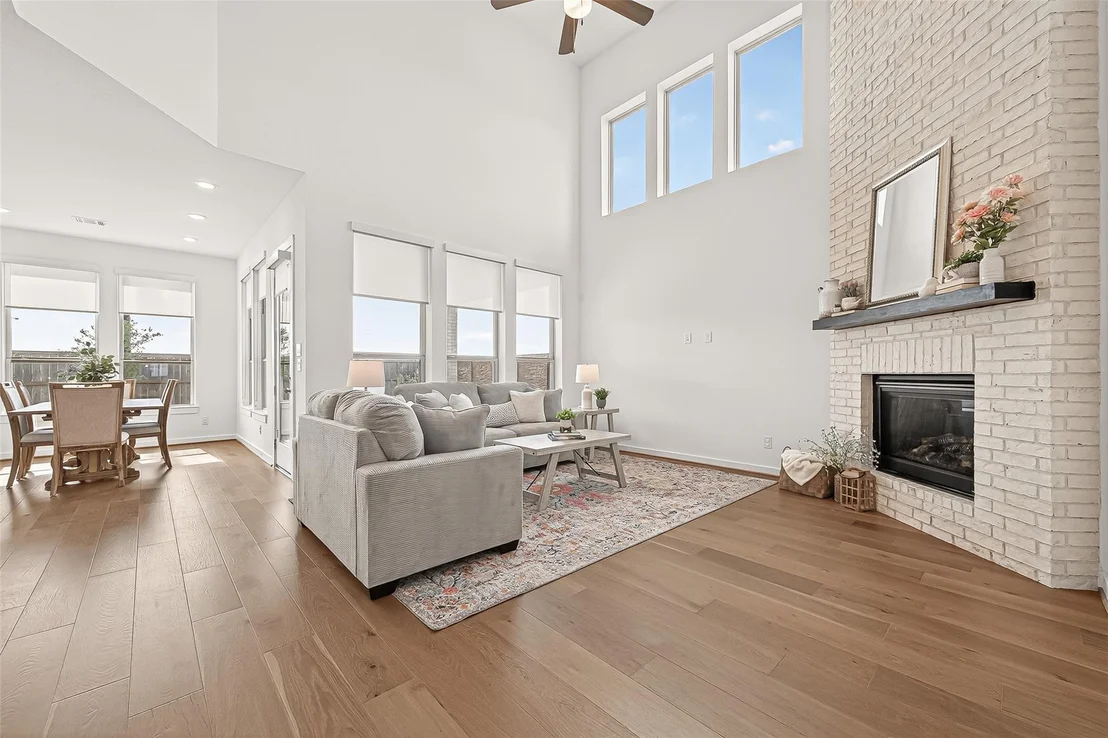 Photo of 7427 Compass Drive
