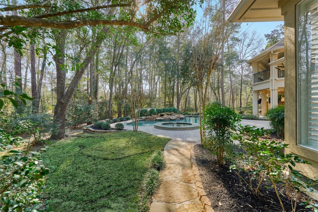 Photo of 43 Meadow Brook Place