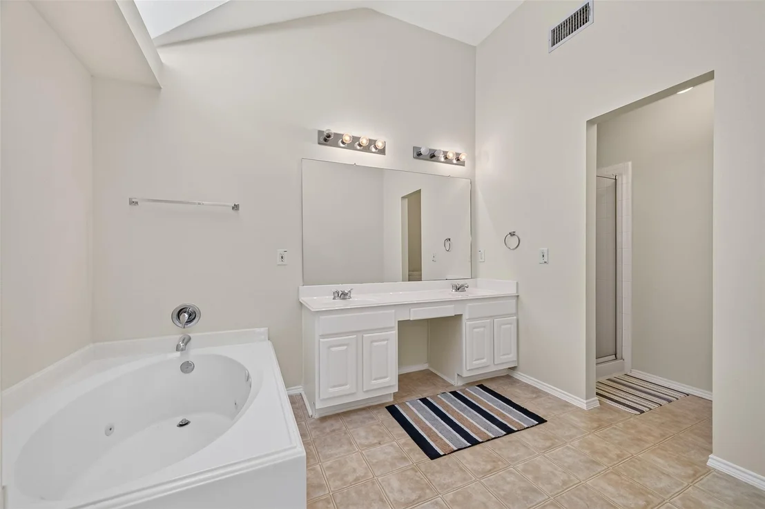 Photo of 2111 Laurel Arbor Drive