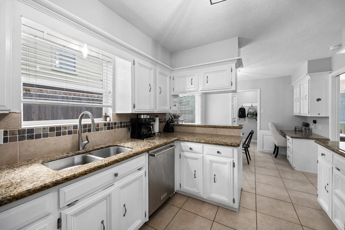 Photo of 9123 Herts Road