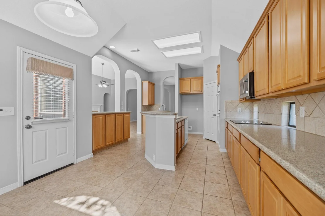Photo of 2915 Sandleigh Drive
