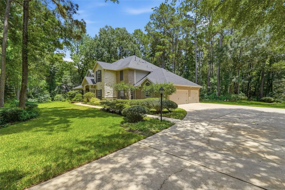 Photo of 8766 Skyline Lane