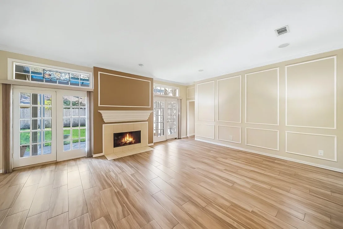 Photo of 15914 Meadowside Drive