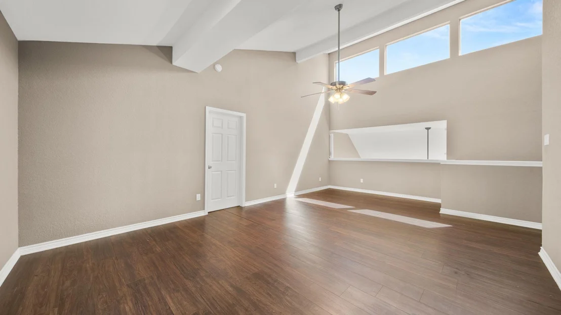 Photo of 15211 Jamaica Drive