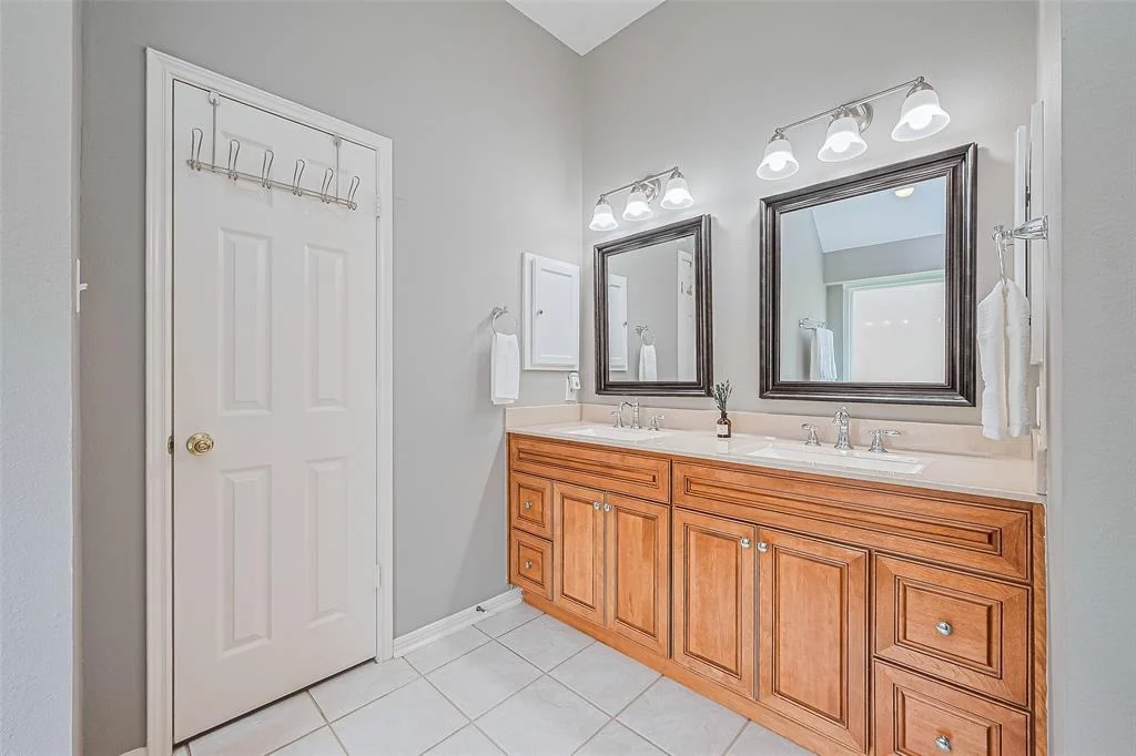 Photo of 19123 Dee Woods Drive