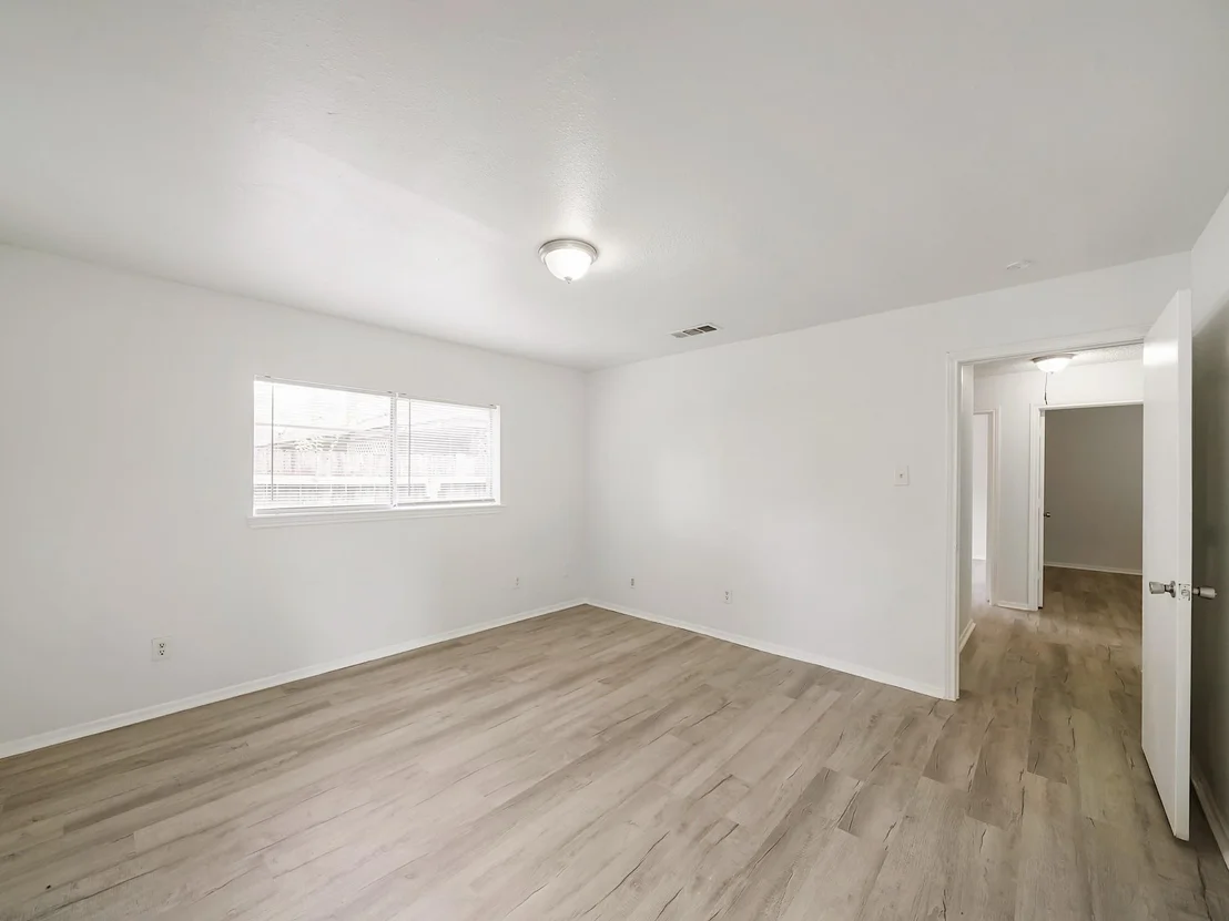 Photo of 8743 Yvonne Drive