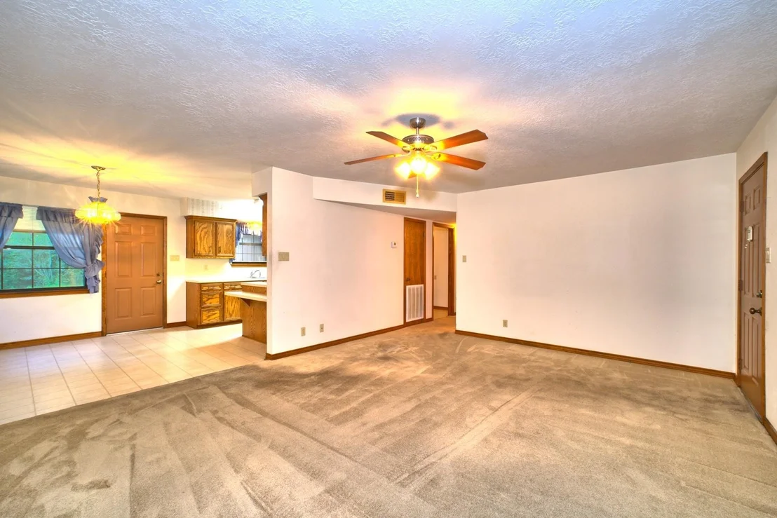 Photo of 1000 Crestline Lane