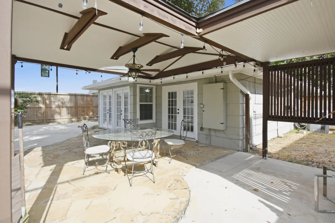 Photo of 1111 Timbergrove Lane