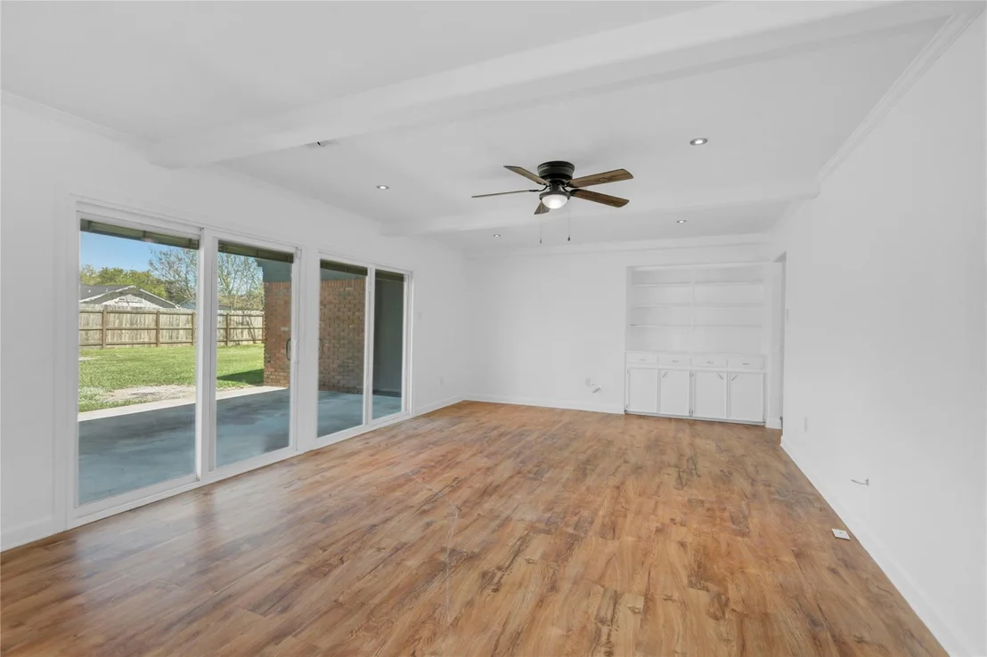 Photo of 1618 W 10th Street