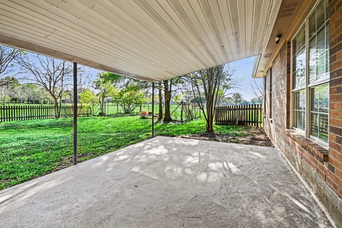 Photo of 21503 Pecan Bend Road