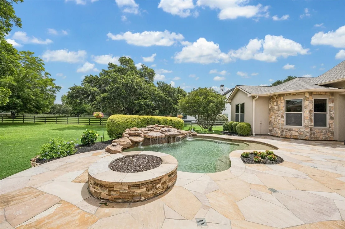 Photo of 32102 Fulbrook Commons