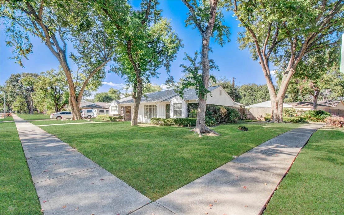 Photo of 11010 Atwell Drive