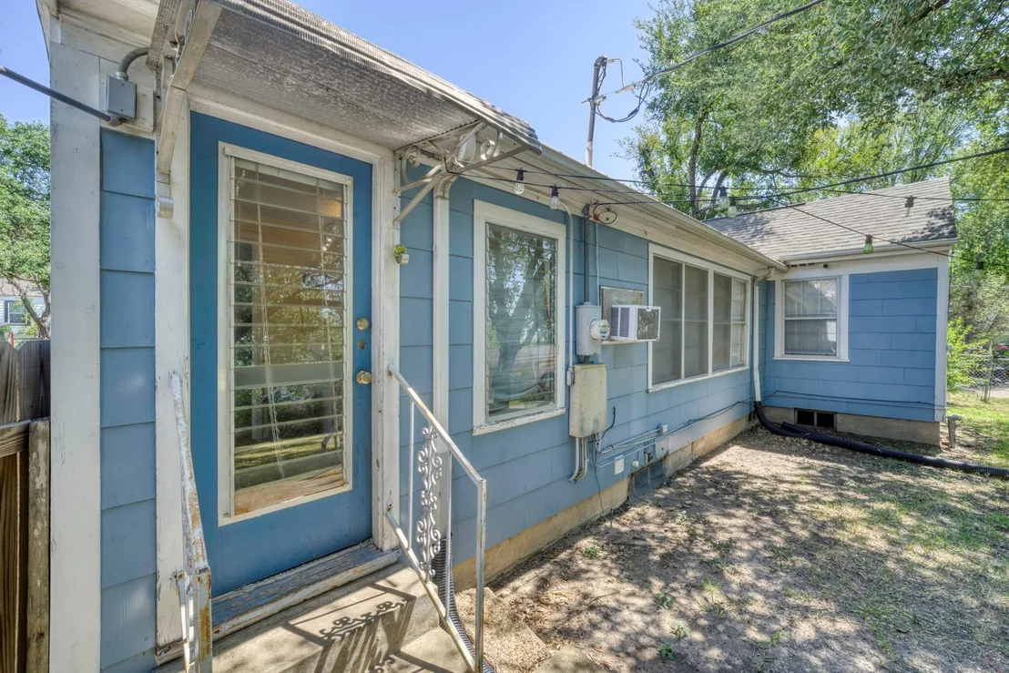 Photo of 1004 Milner