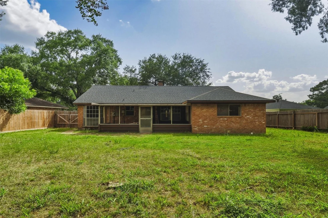 Photo of 5006 Whispering Falls Drive
