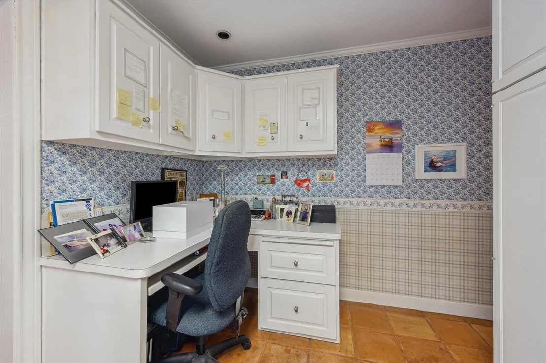 Photo of 5211 Maple Street
