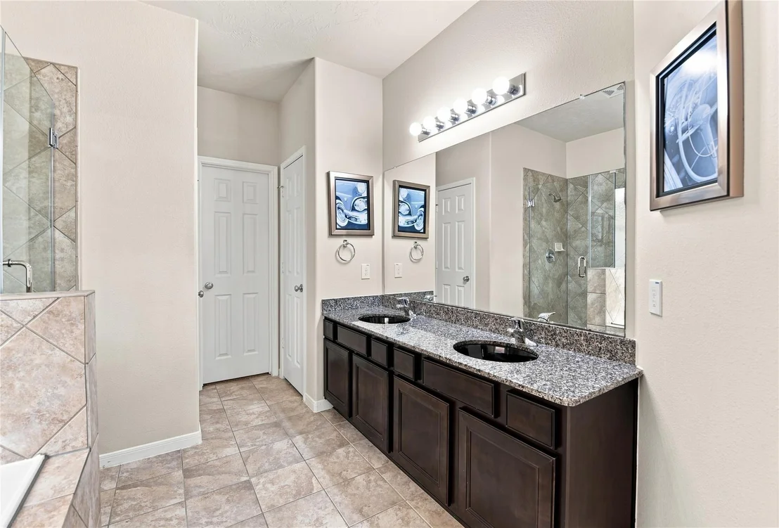 Photo of 4601 Meadow Way Drive