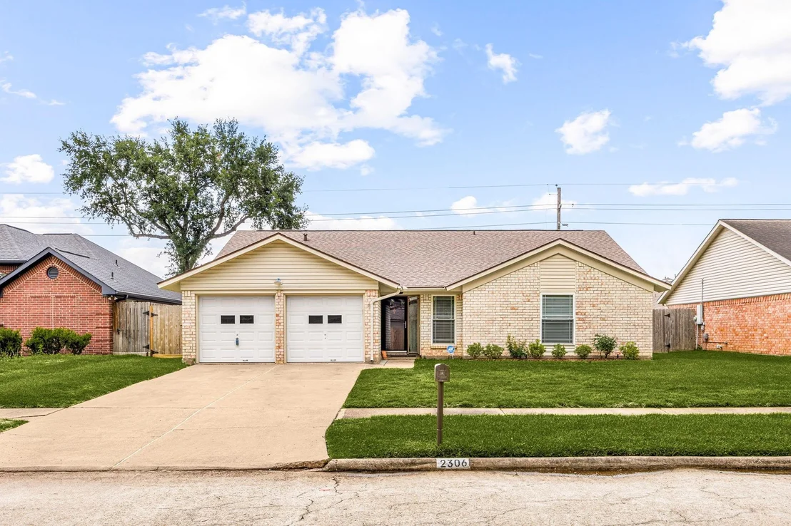 Photo of 2306 Townhall Lane