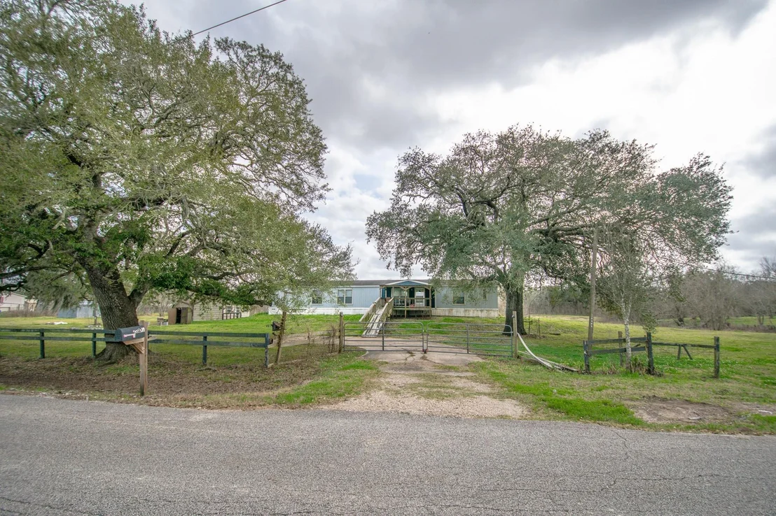 Photo of 2801 County Road 444