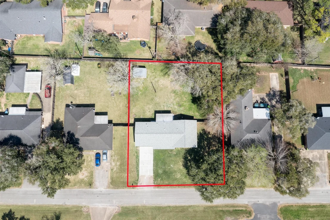 Photo of 605 Helms Avenue