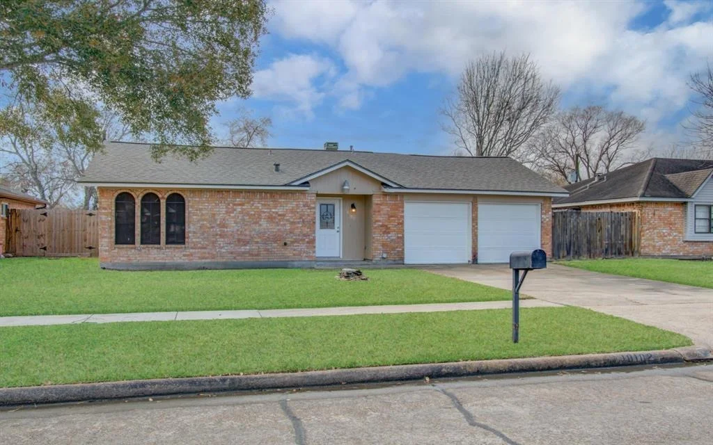 Photo of 10102 Winding Trail Road