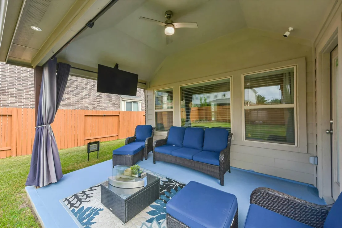 Photo of 9622 Invergarry Way