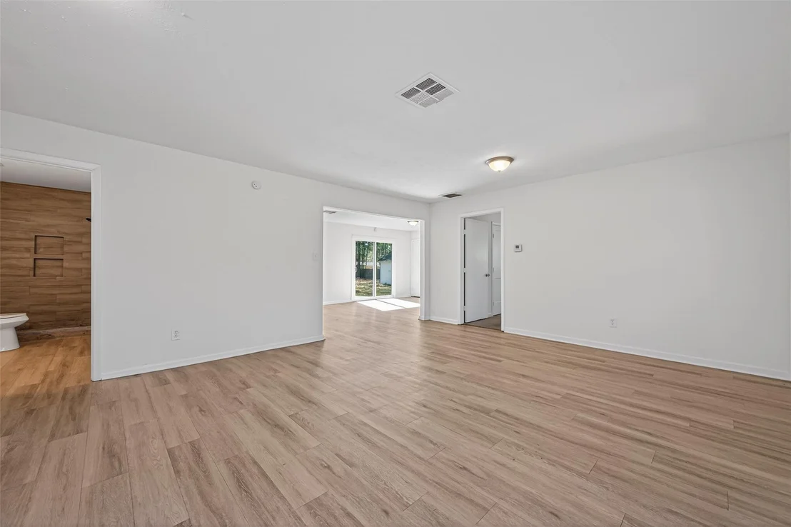 Photo of 170 Walter Drive