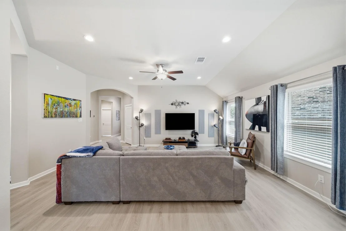 Photo of 10147 Bayou Oaks Drive