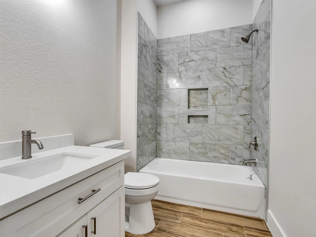 Photo of 4102 Hill Avenue