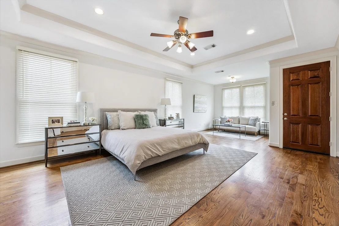 Photo of 2520 Westgate