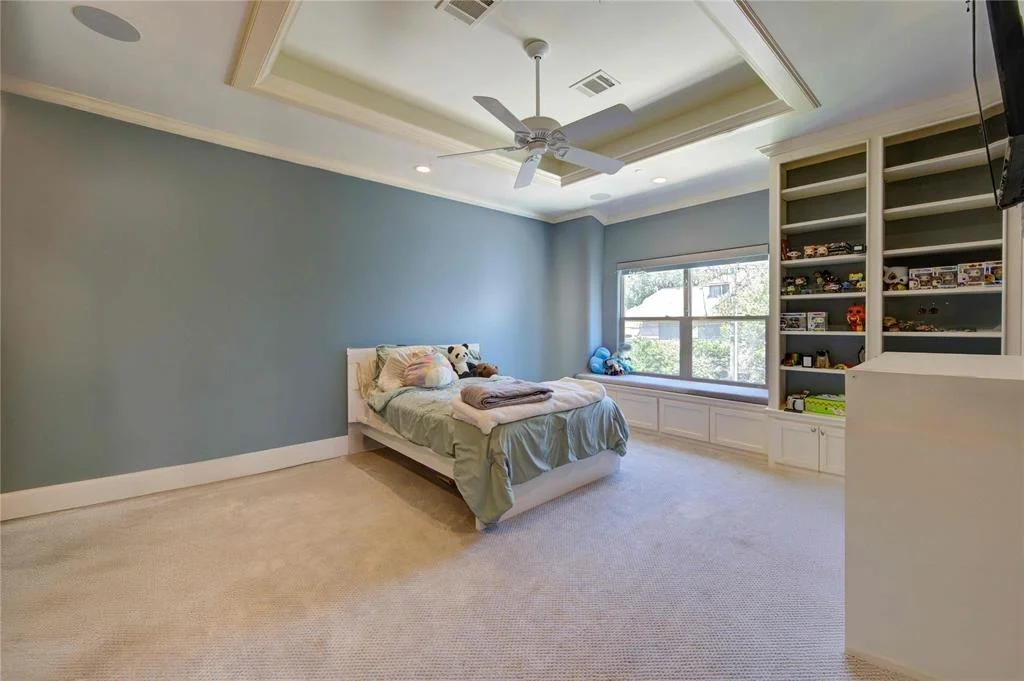 Photo of 4532 Maple Street