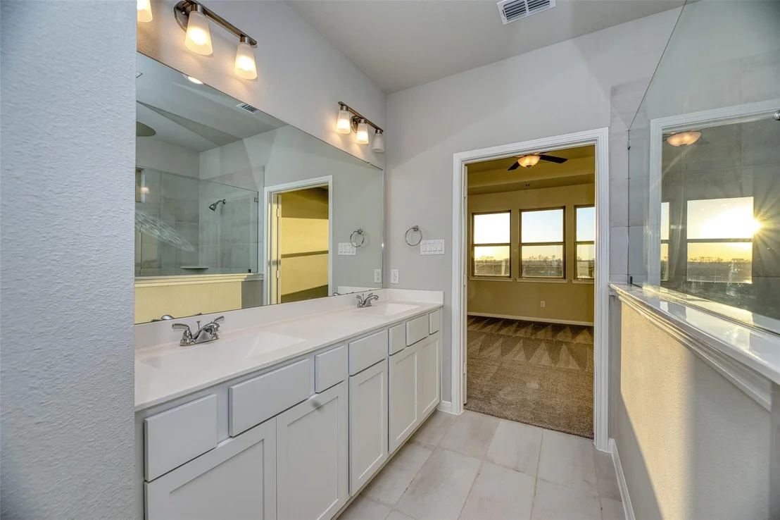 Photo of 21122 Sunlight Grove Drive