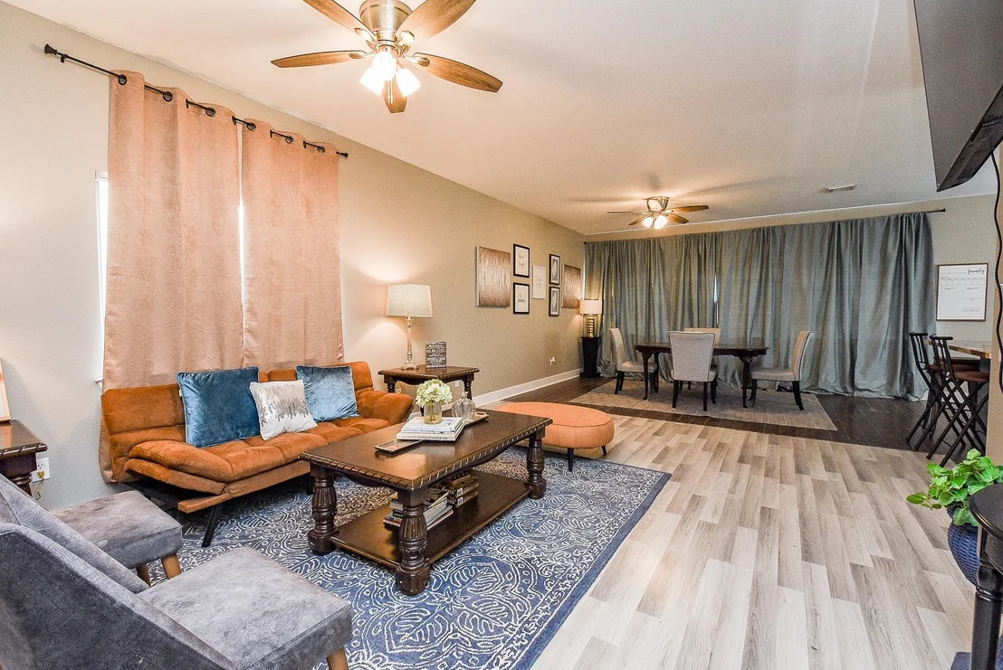 Photo of 812 Dragonfly Drive