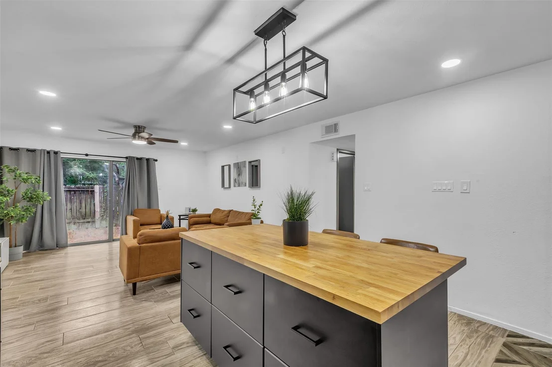 Photo of 51 Marabou Place
