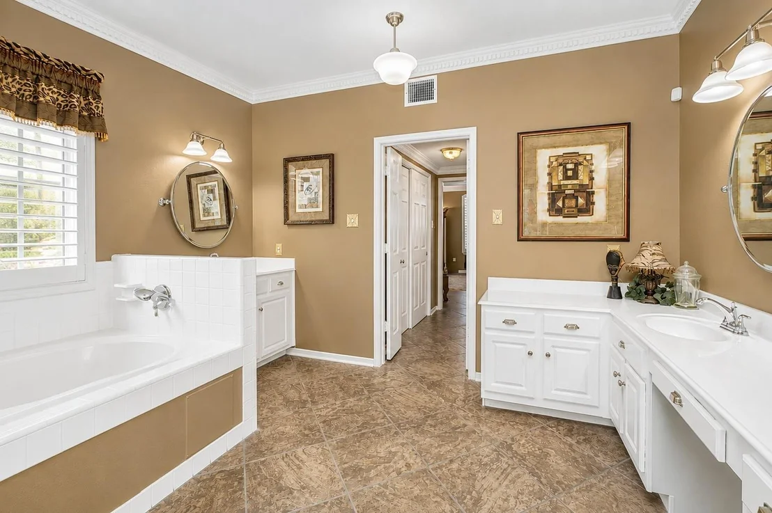 Photo of 22919 Heathercroft Drive