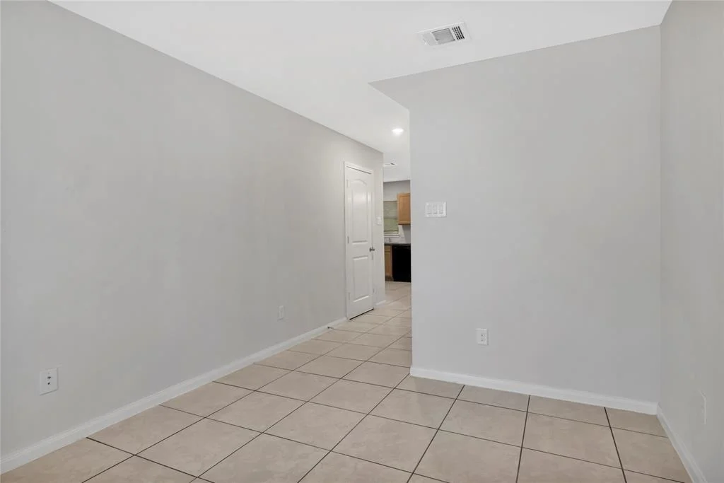 Photo of 4079 Frontier Road