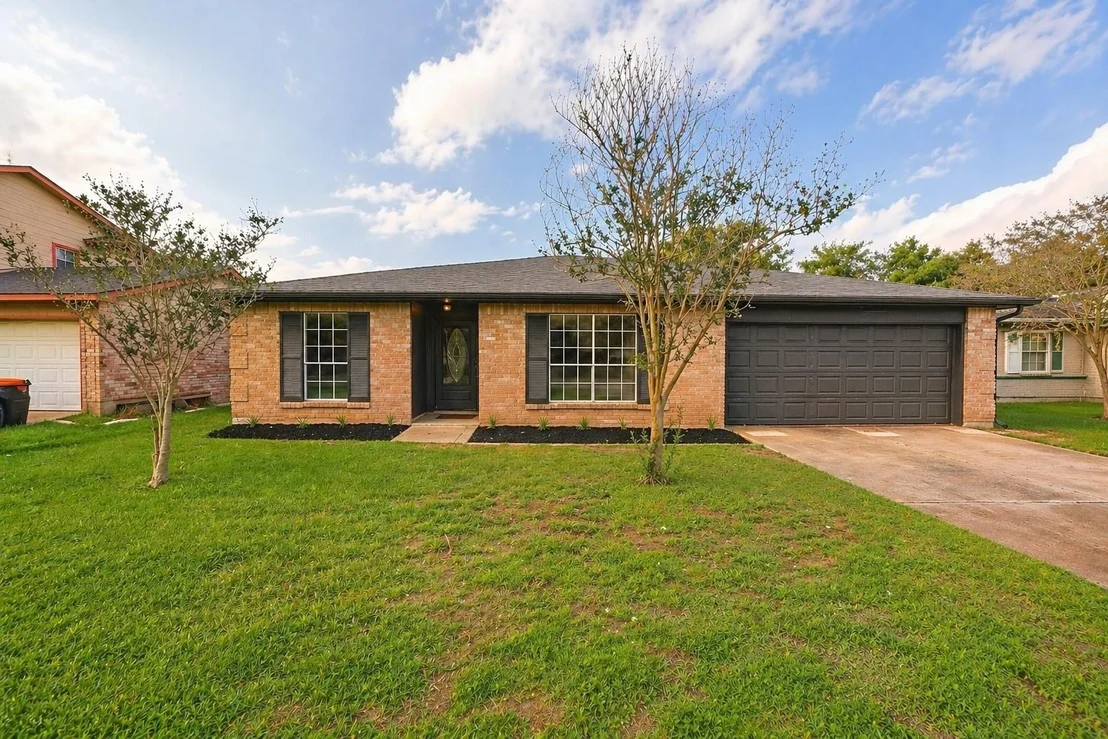 Photo of 6208 Silver Leaf Drive