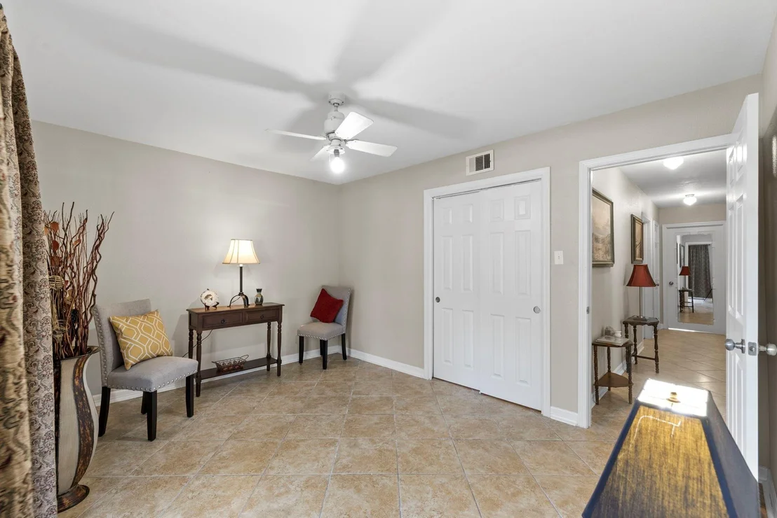 Photo of 707 Scenic Drive