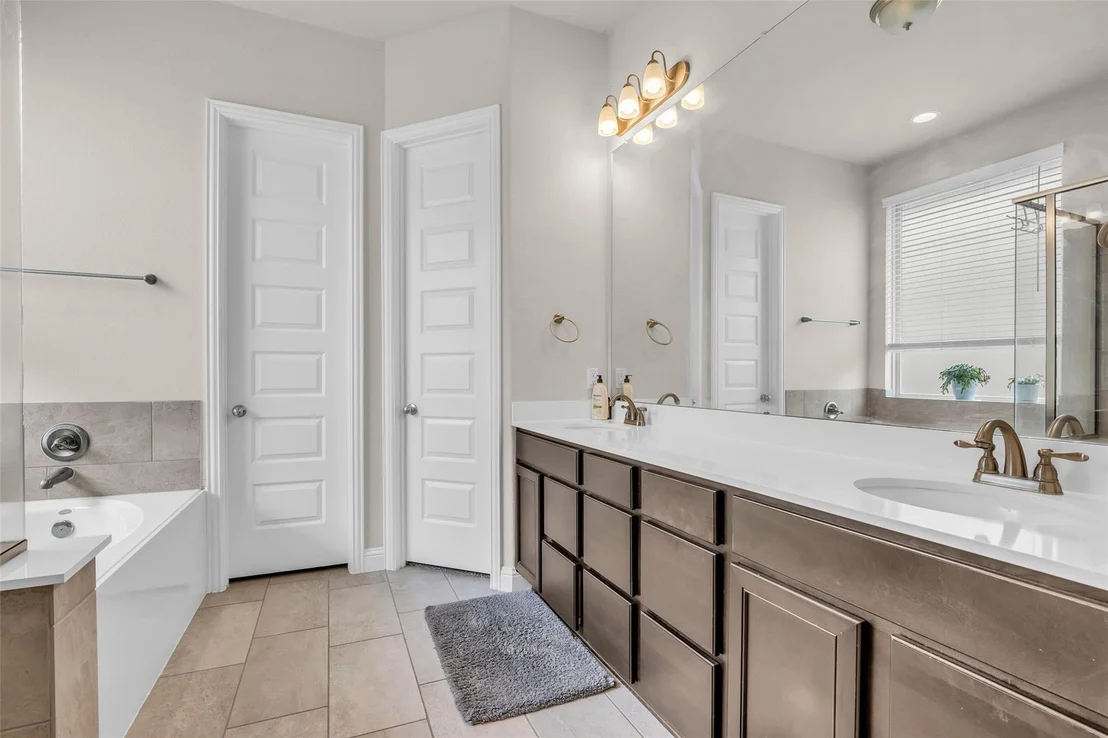 Photo of 10082 Black Maple Drive