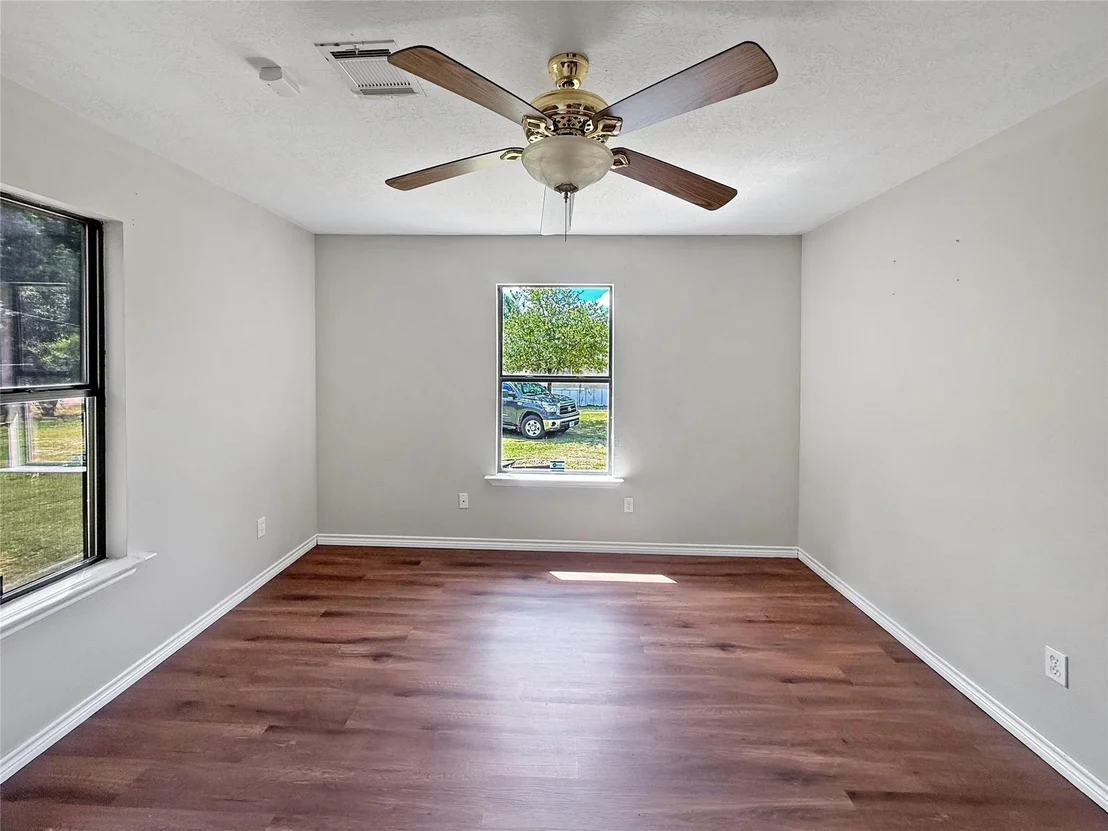 Photo of 327 Reuben Street