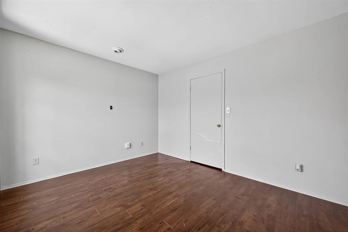 Photo of Unit B3 at 9901 Sharpcrest Street