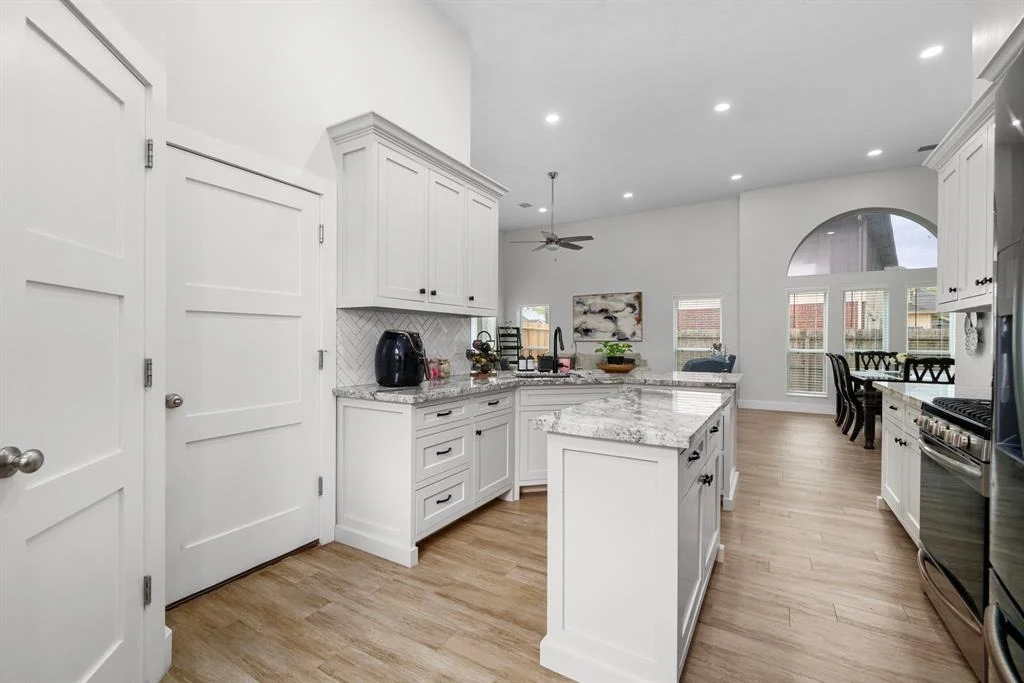 Photo of 506 Rivergrove Drive