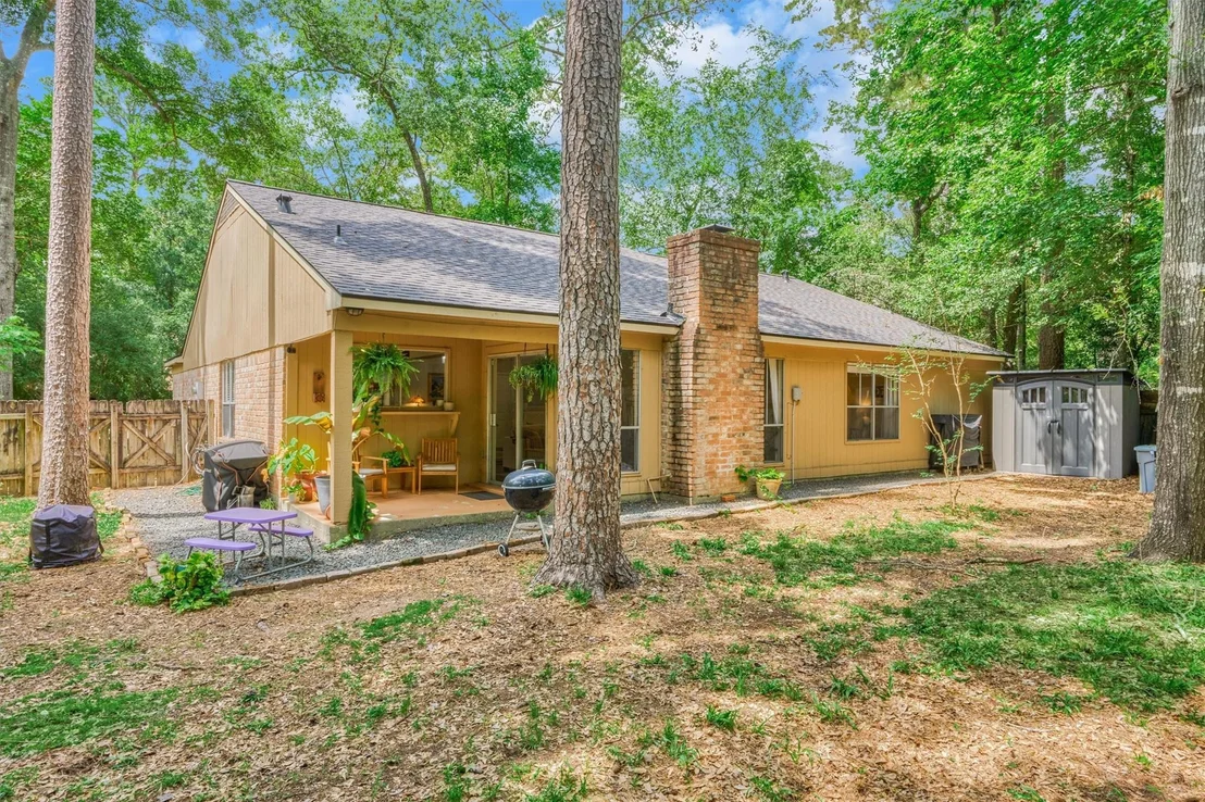 Photo of 2615 Rosewood Place