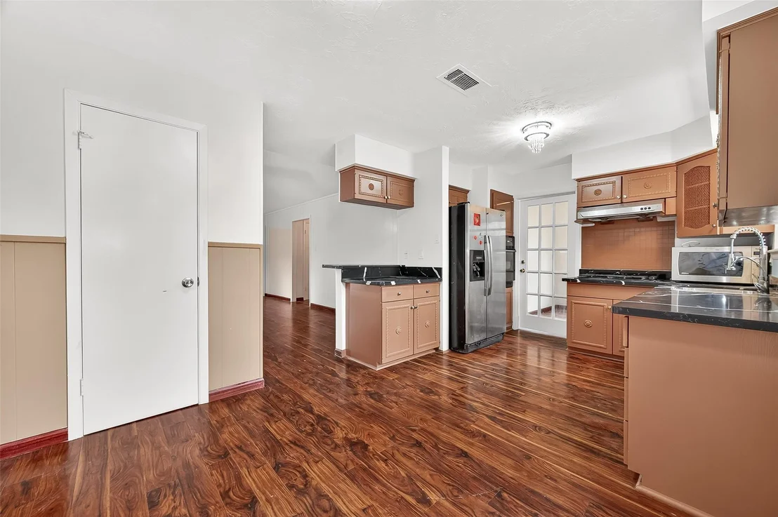 Photo of 11811 Rowan