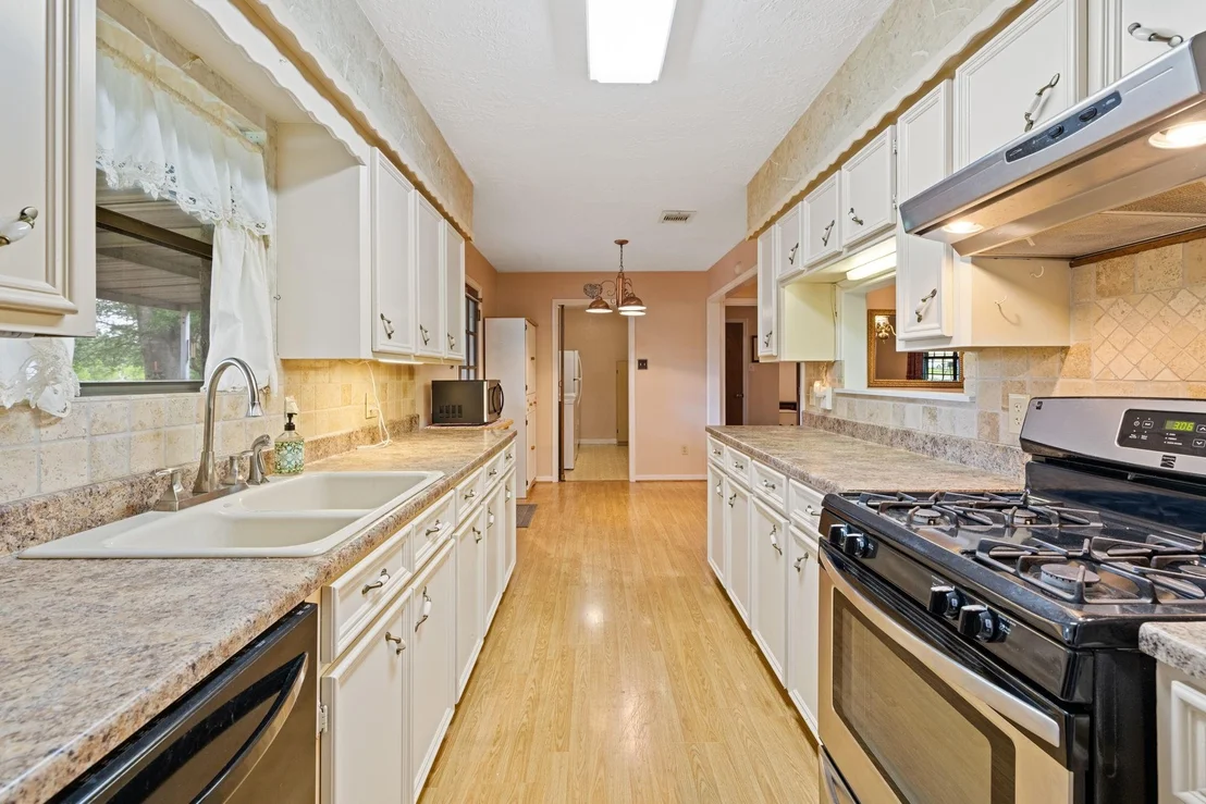 Photo of 30823 Martens Road