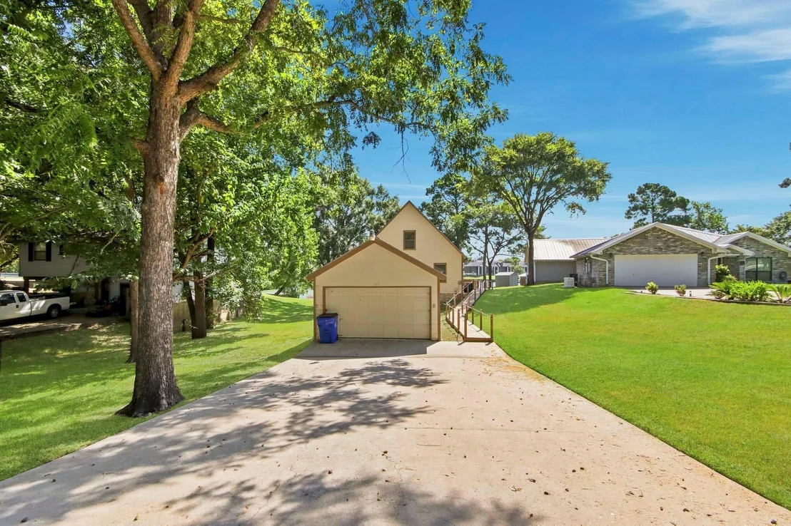 Photo of 199 Lake Drive