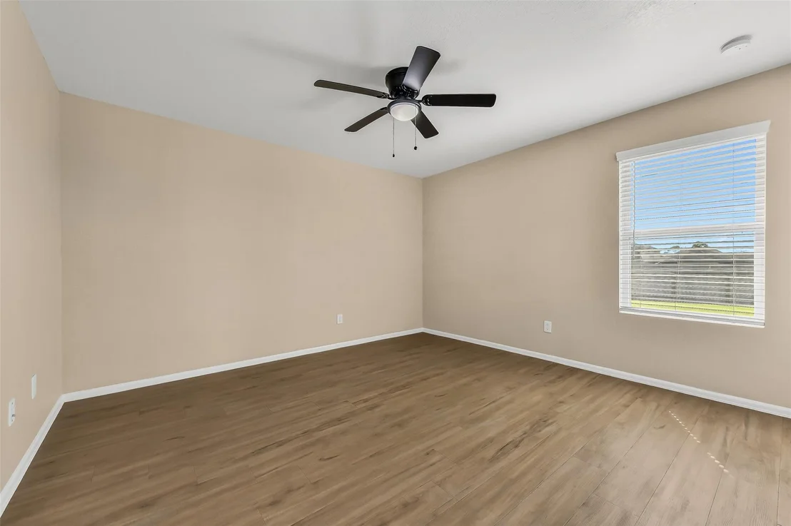 Photo of 521 Maple Bend Lane