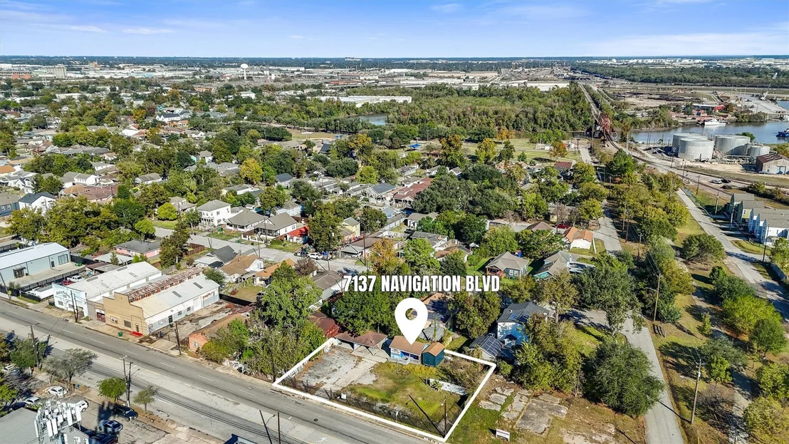 Photo of 7137 Navigation Boulevard